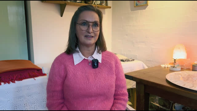 Lene Thuesen Hanger, Healer