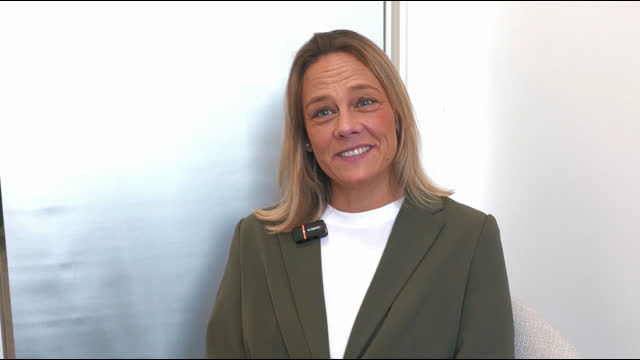 Jeanet Nielsen, Healer & Clairvoyant