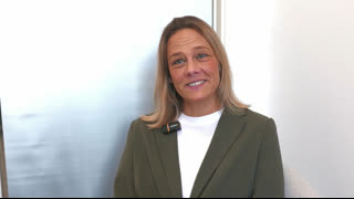 Jeanet Nielsen, Healer & Clairvoyant