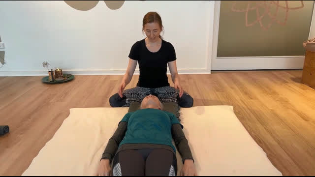 Yin Yoga & Healingsmassage til lokale borgere