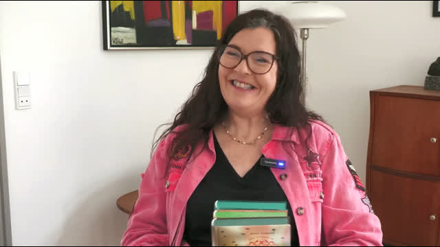 Mette Finderup, Forfatter