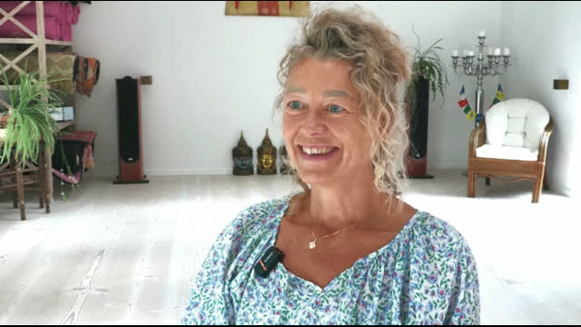 Malou Maluna, Indehaver af Essens Terapi Healing